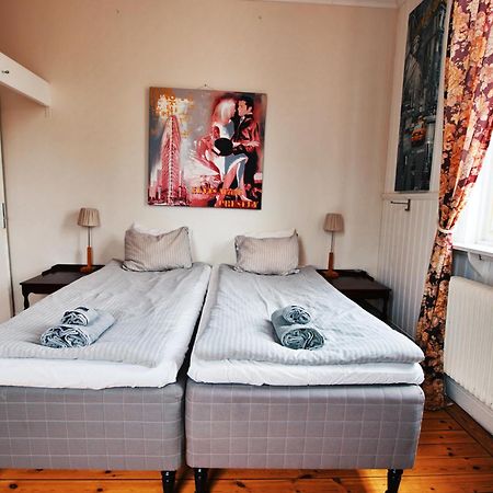 HagbackensGård Bed&Breakfast Örebro Eksteriør bilde